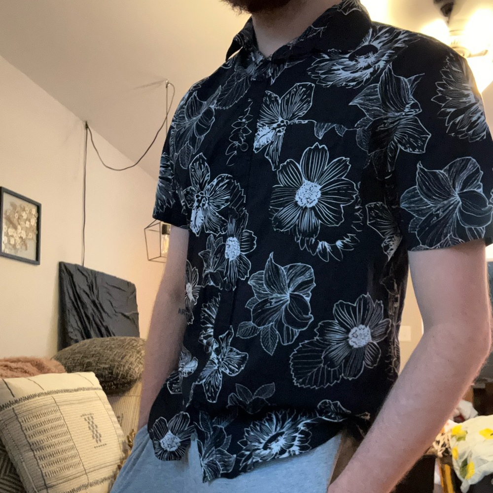 Deer Black and White Floral Men's Casual Shirt